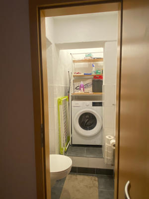 WC mit Waschmaschine